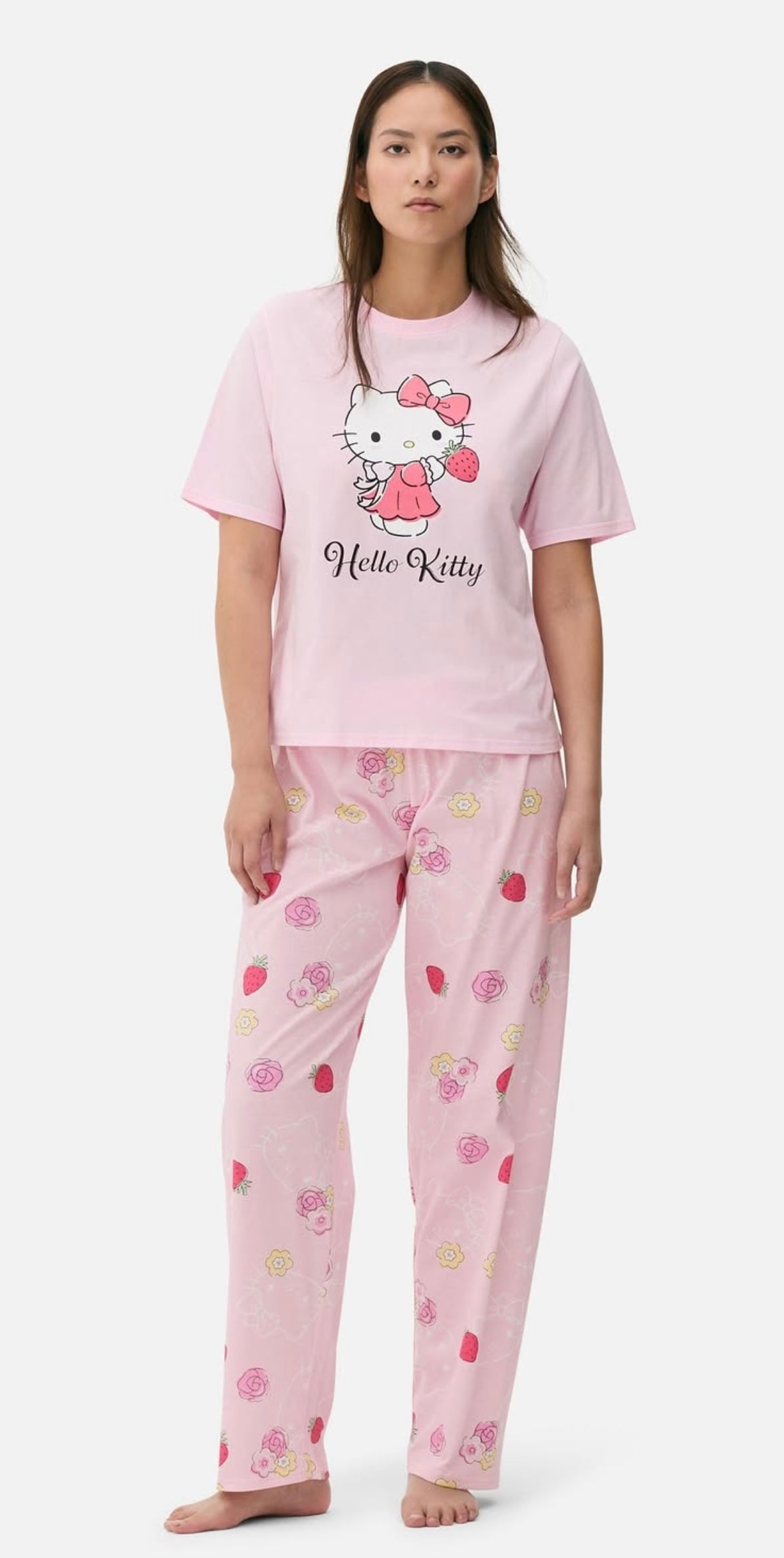 Hello Kitty pjs Nightsuit