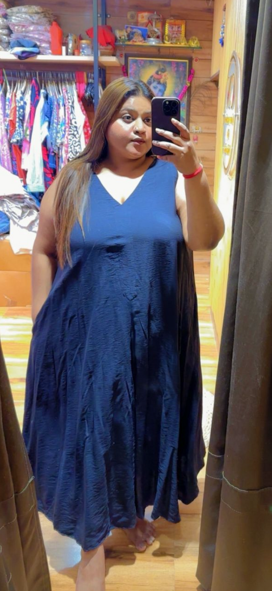 PLUS SIZE FLOWY DRESS